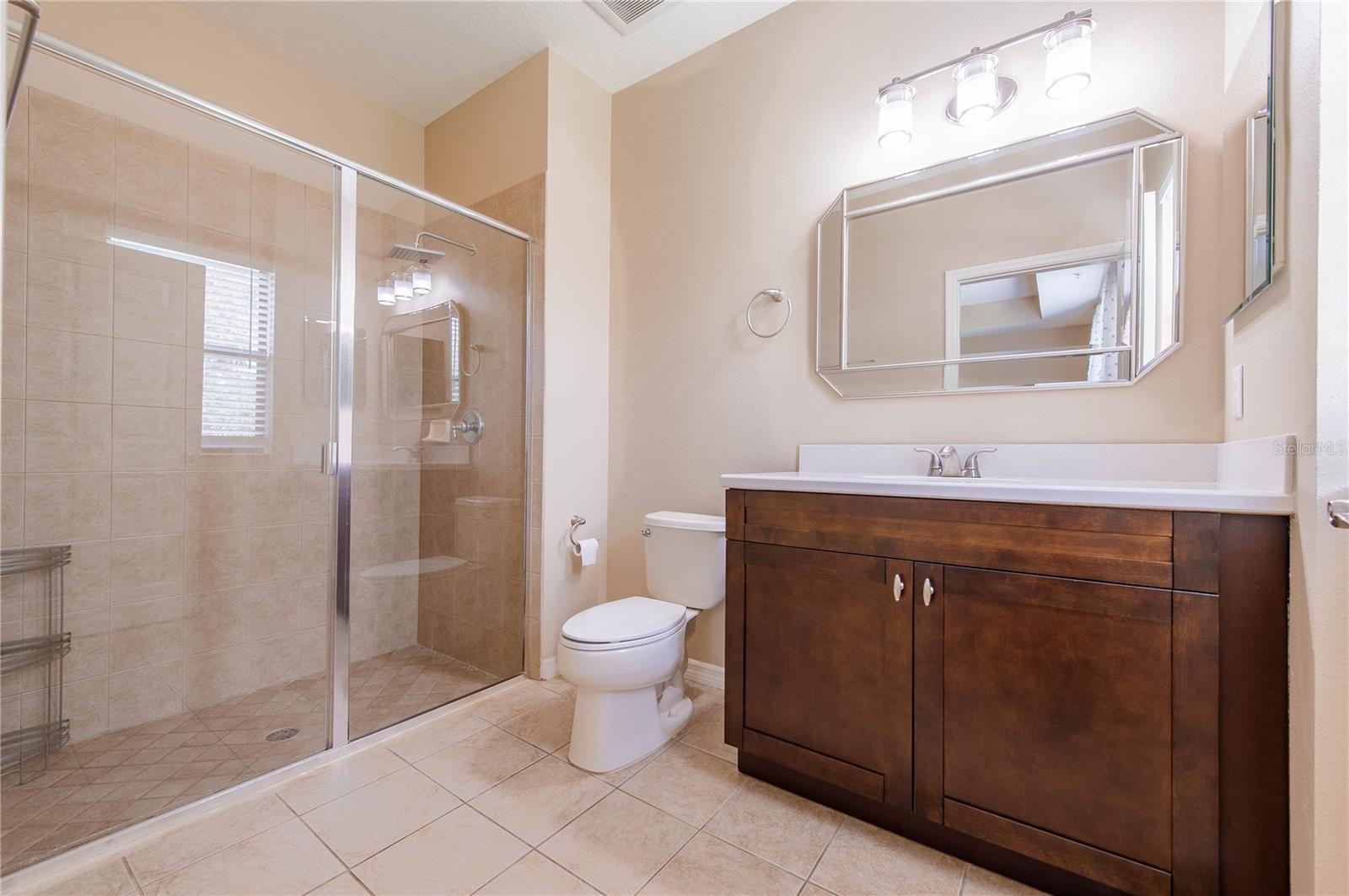 PALMA SOLA TRACE - Residential