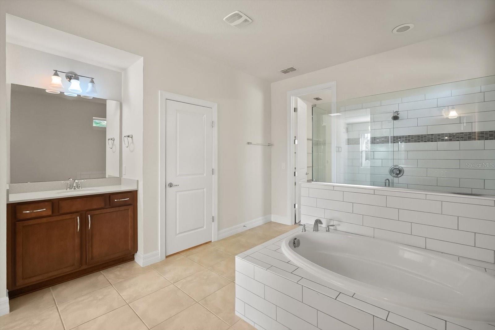 RUBY LK-PH 2 - Residential