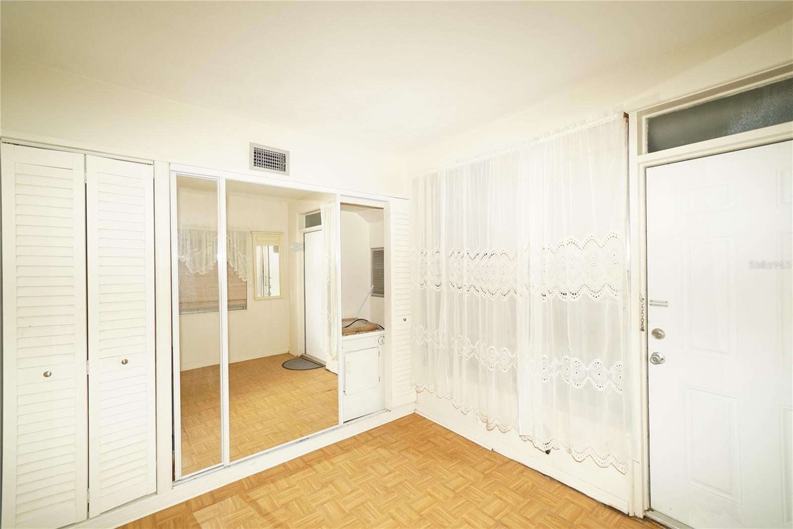 CLEARVIEW OAKS CONDO - Residential