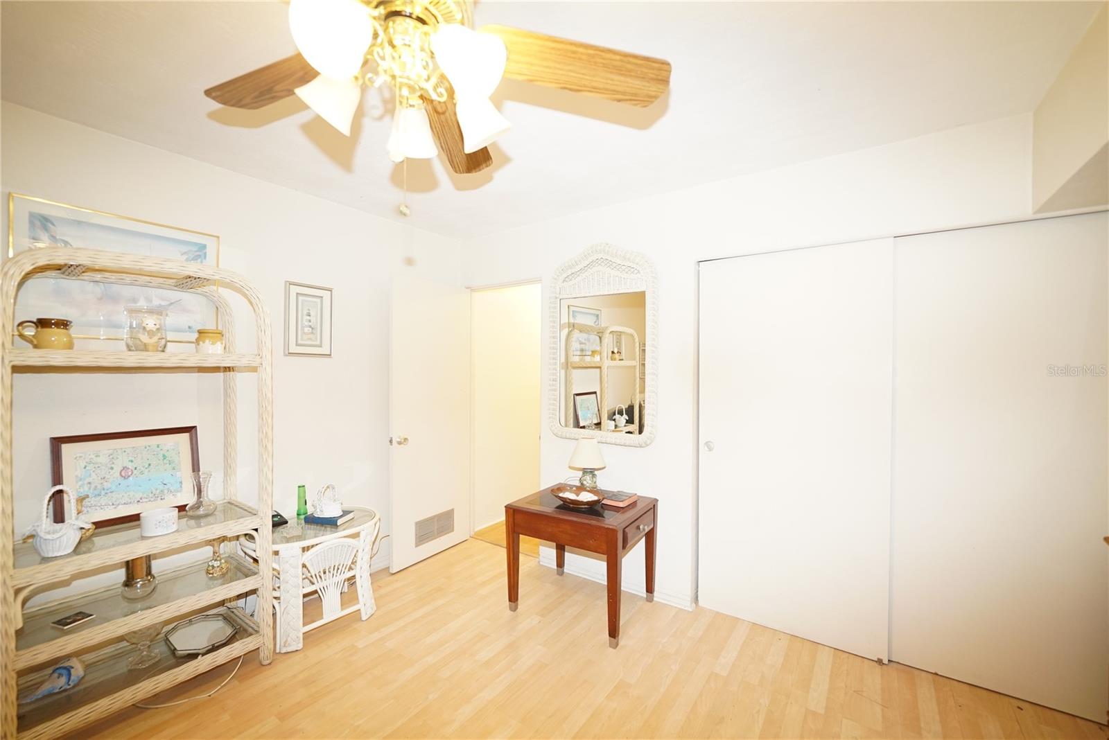 CLEARVIEW OAKS CONDO - Residential