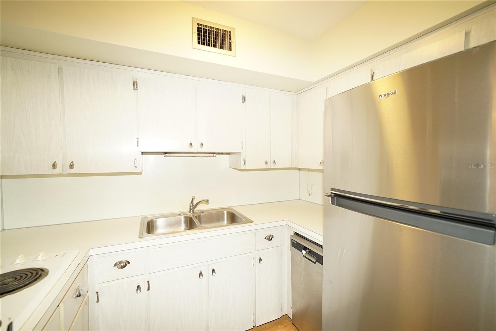 CLEARVIEW OAKS CONDO - Residential