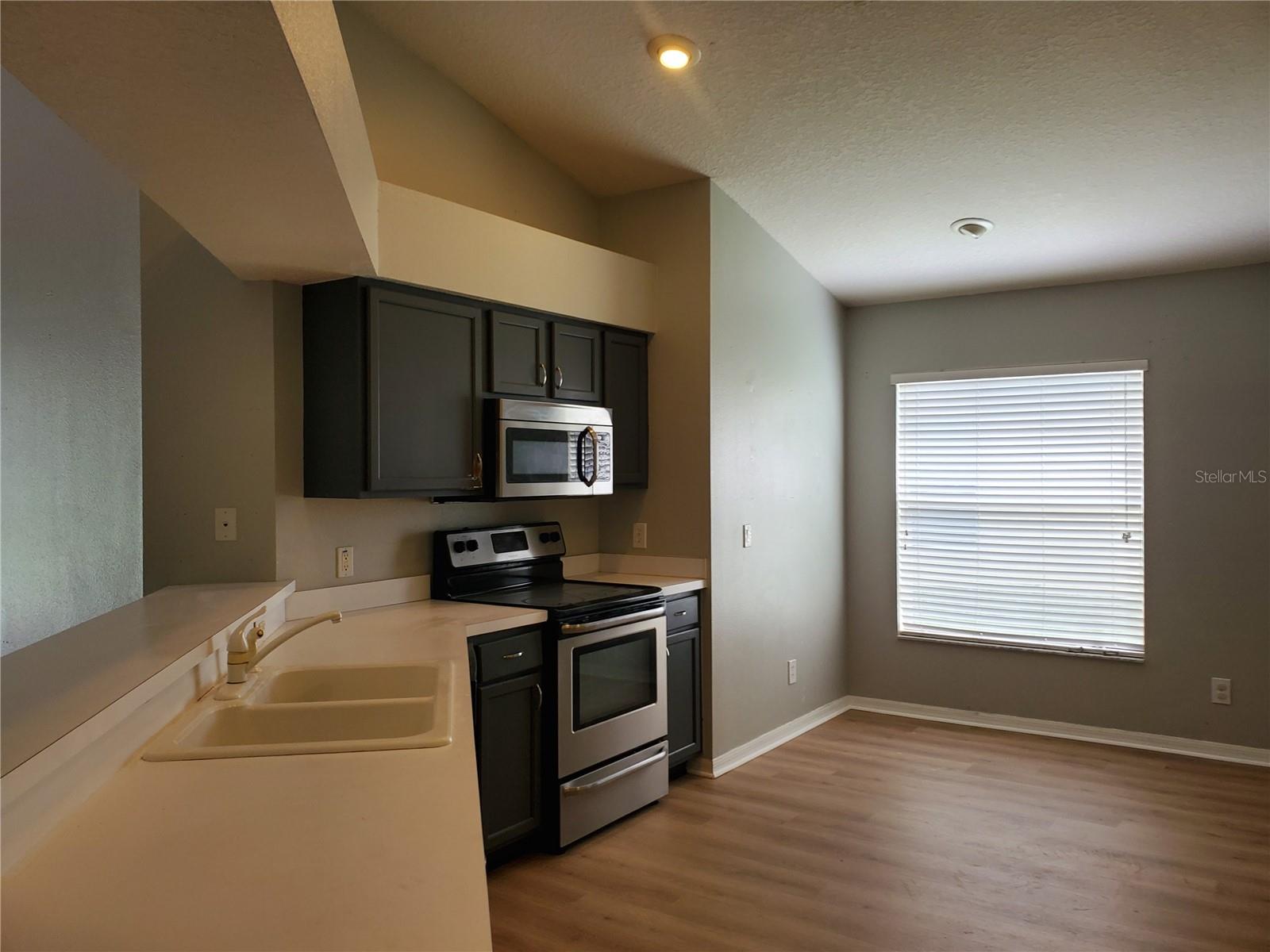 TRAPNELL RIDGE - Residential Lease