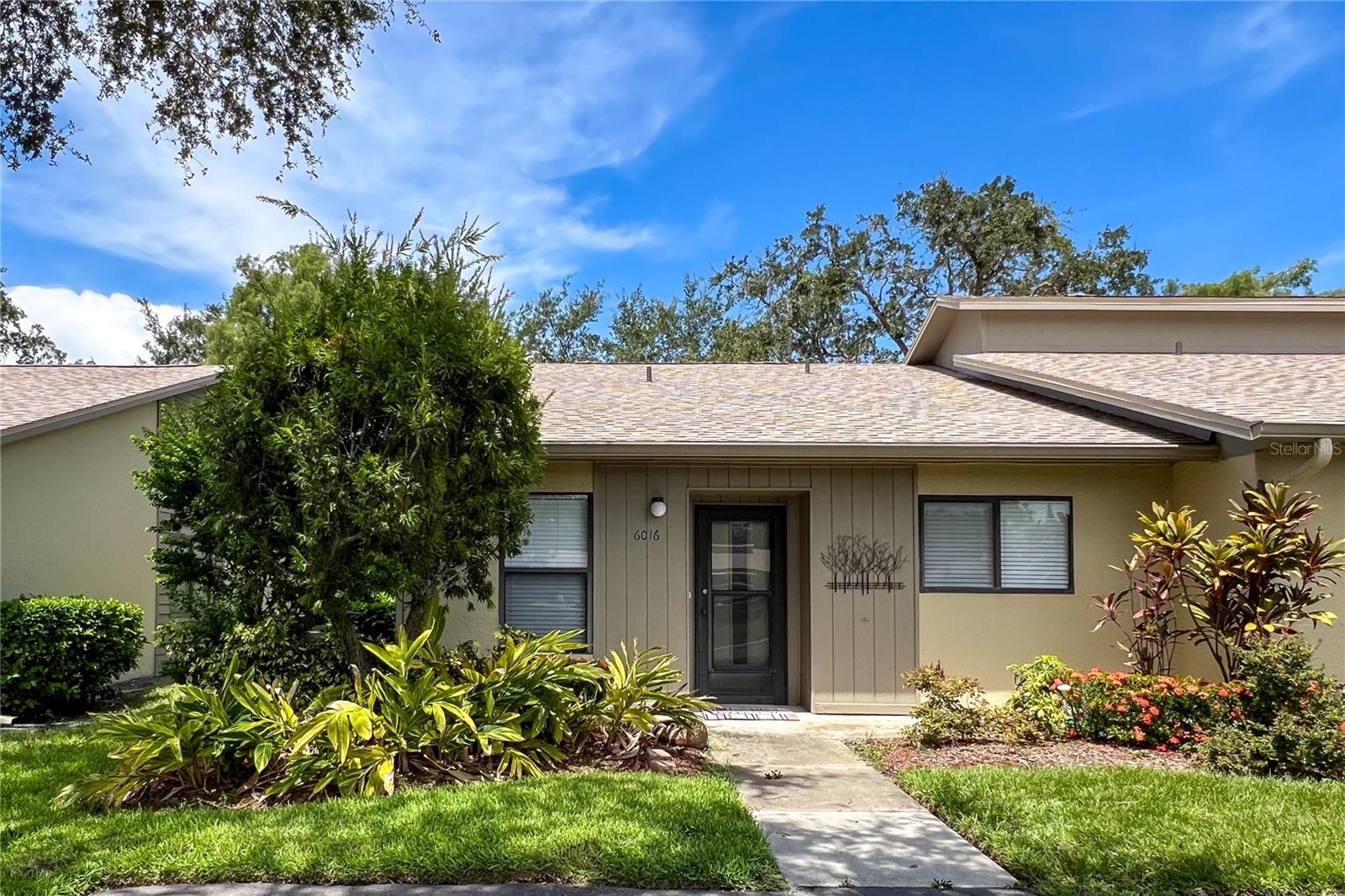 Stunning 2-Bedroom, 2-Bath Condo in the Best Location in Huntington Woods!
Welcome to your new home in the highly sought-after community of Huntington Woods! Perfectly situated in one of the best locations in the complex, this beautifully updated, 2-bedroom, 2-bath end-unit condo offers an exceptional living experience in sunny Bradenton and is being offered fully furnished so you can move right in!
With LVP flooring installed throughout in 2021, the open-concept layout provides a seamless flow for both everyday living and entertaining. The spacious living and dining area is bathed in natural light, leading to an outdoor patio—ideal for enjoying your morning coffee or unwinding in the evening. The kitchen is perfect for the home chef, with ample counter space and cabinetry for all your culinary needs. Enjoy all new appliances, including refrigerator, microwave, dishwasher, washer and dryer!
Both bedrooms are generously sized, with the main bedroom offering a peaceful retreat and plenty of walk-in closet space and a beautifully updated en suite. The guest bathroom has also been nicely updated, and the enclosed lanai provides additional living space as well as convenient storage.
Huntington Woods offers low-maintenance living with the association covering grounds, landscaping, roof, basic cable with internet, and heated pool maintenance. Notable upgrades include a new roof installed in 2019, and beautiful unit landscaping to complement the lush greenery throughout.
You’ll love the location—centrally located to shopping, dining, entertainment, the beach, SRQ airport, IMG Academy, and the State College of Florida, so you’ll never be far from the best that Bradenton. Whether you’re looking for a primary residence or a vacation getaway, this condo offers the ideal combination of comfort, convenience, and charm. Don’t miss out on this opportunity to make this wonderful condo your own!