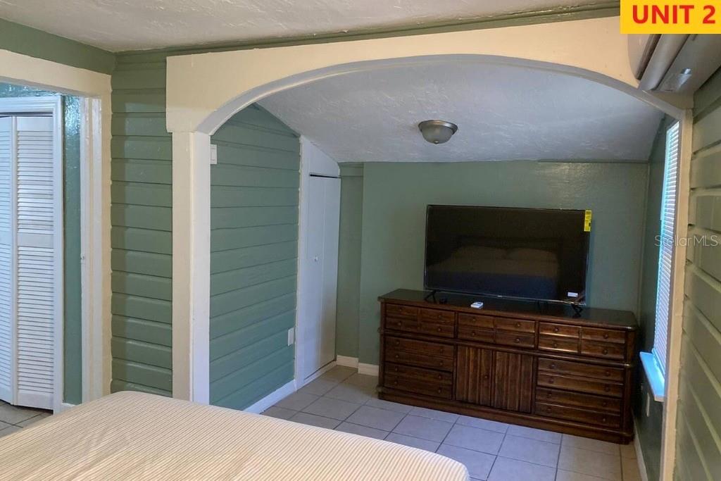 POS SUB OF LT 11 BLK N - Residential