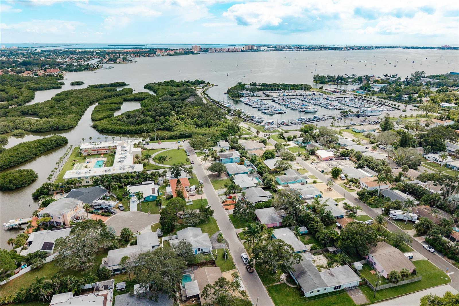 GULFPORT HARBOR 1ST ADD - Residential