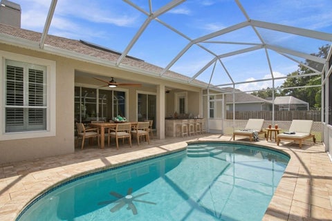 928 Oakview Road, Tarpon Springs, FL 34689