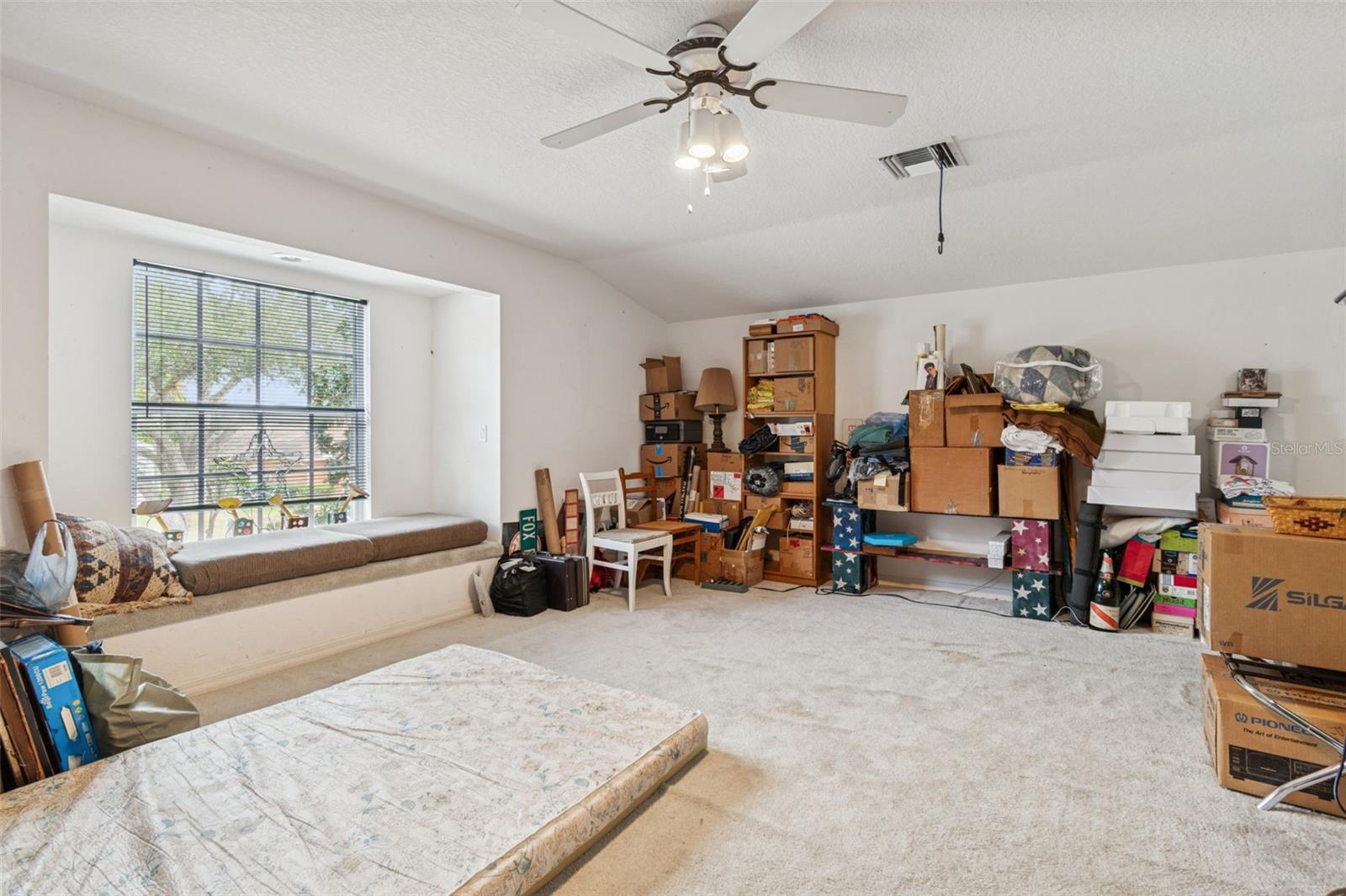 WHITCOMB PLACE - Residential