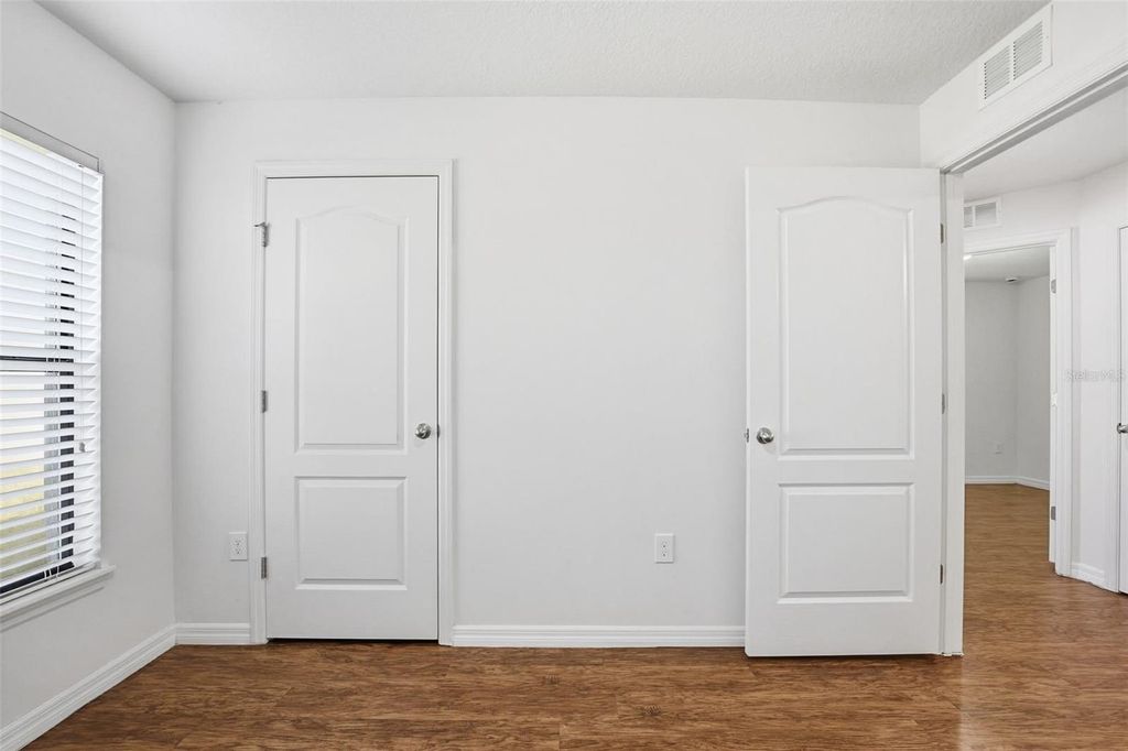 Photo of 906 Wynnmere Walk Avenue, Ruskin, FL 33570 (MLS # O6376794)