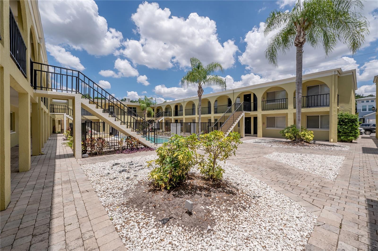 PALMA CEIA GARDENS CONDO - Residential