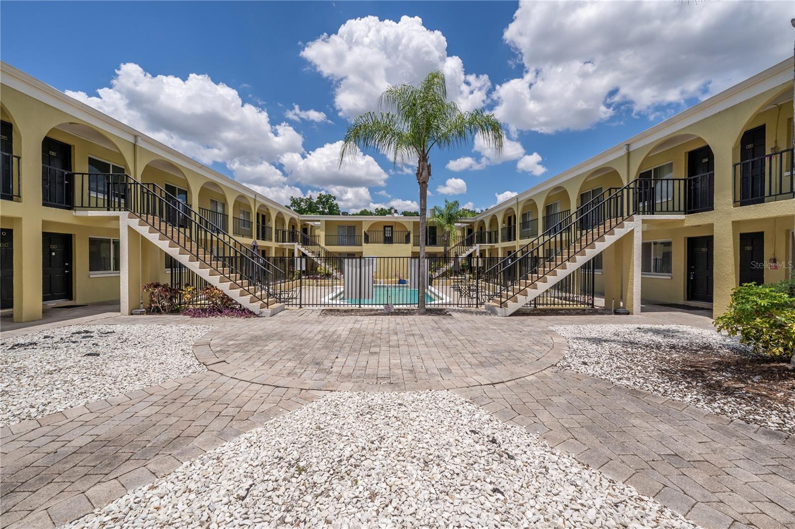 PALMA CEIA GARDENS CONDO - Residential