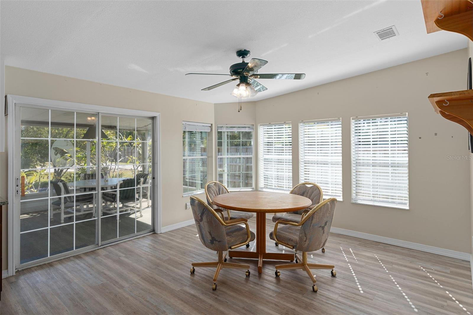 LAKE LINDA CIRCLE COOPERATIVE - Residential