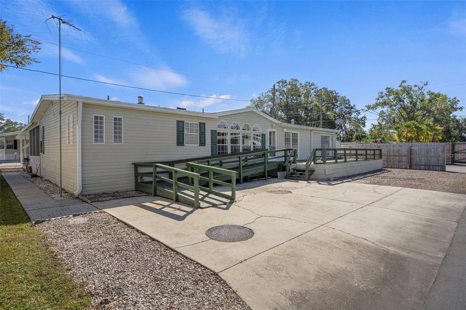 LAKE LINDA CIRCLE COOPERATIVE - Residential