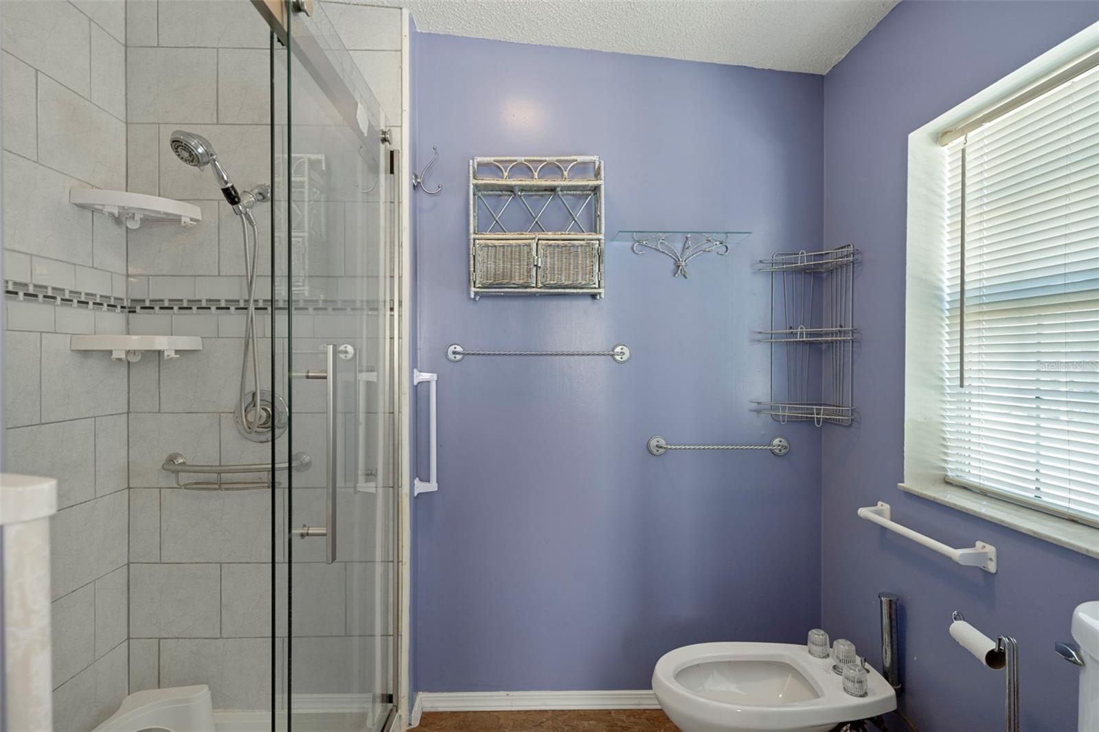 LAKE LINDA CIRCLE COOPERATIVE - Residential