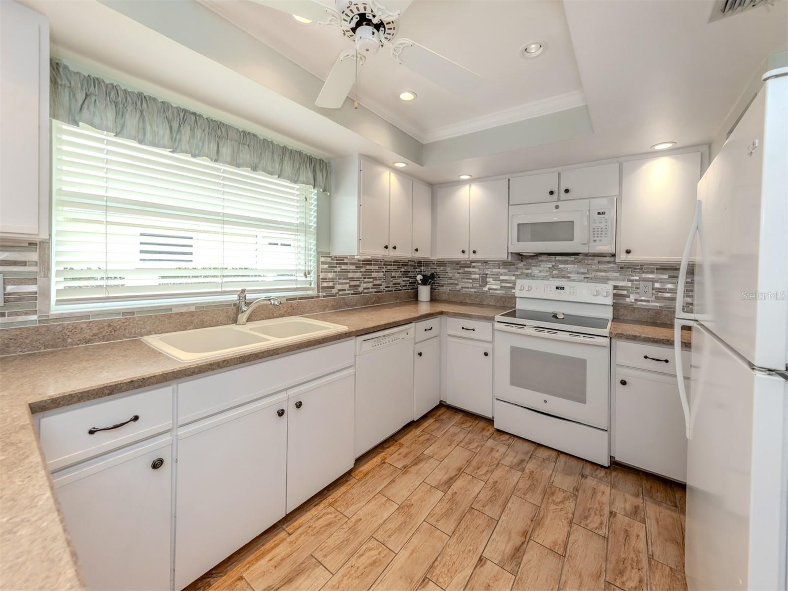 HERON SHORES - Residential