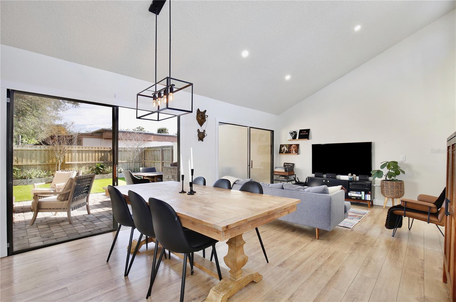 WINDWARD SQUARE SEC 1 - Residential Lease
