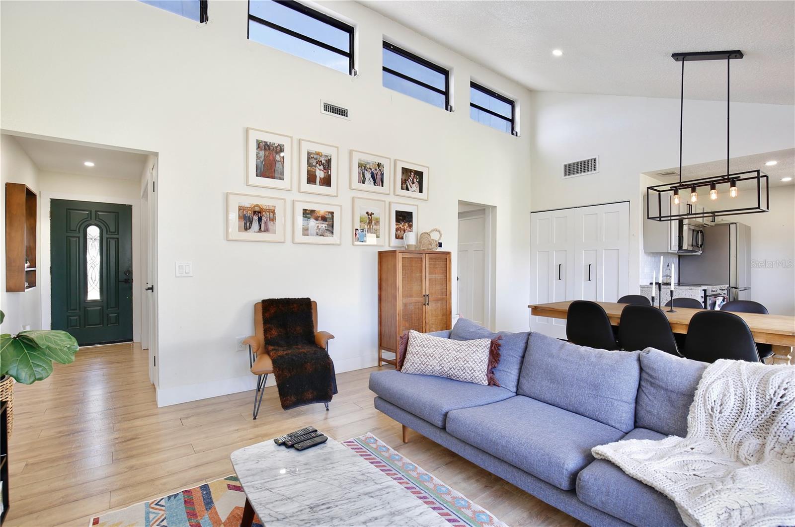 WINDWARD SQUARE SEC 1 - Residential Lease