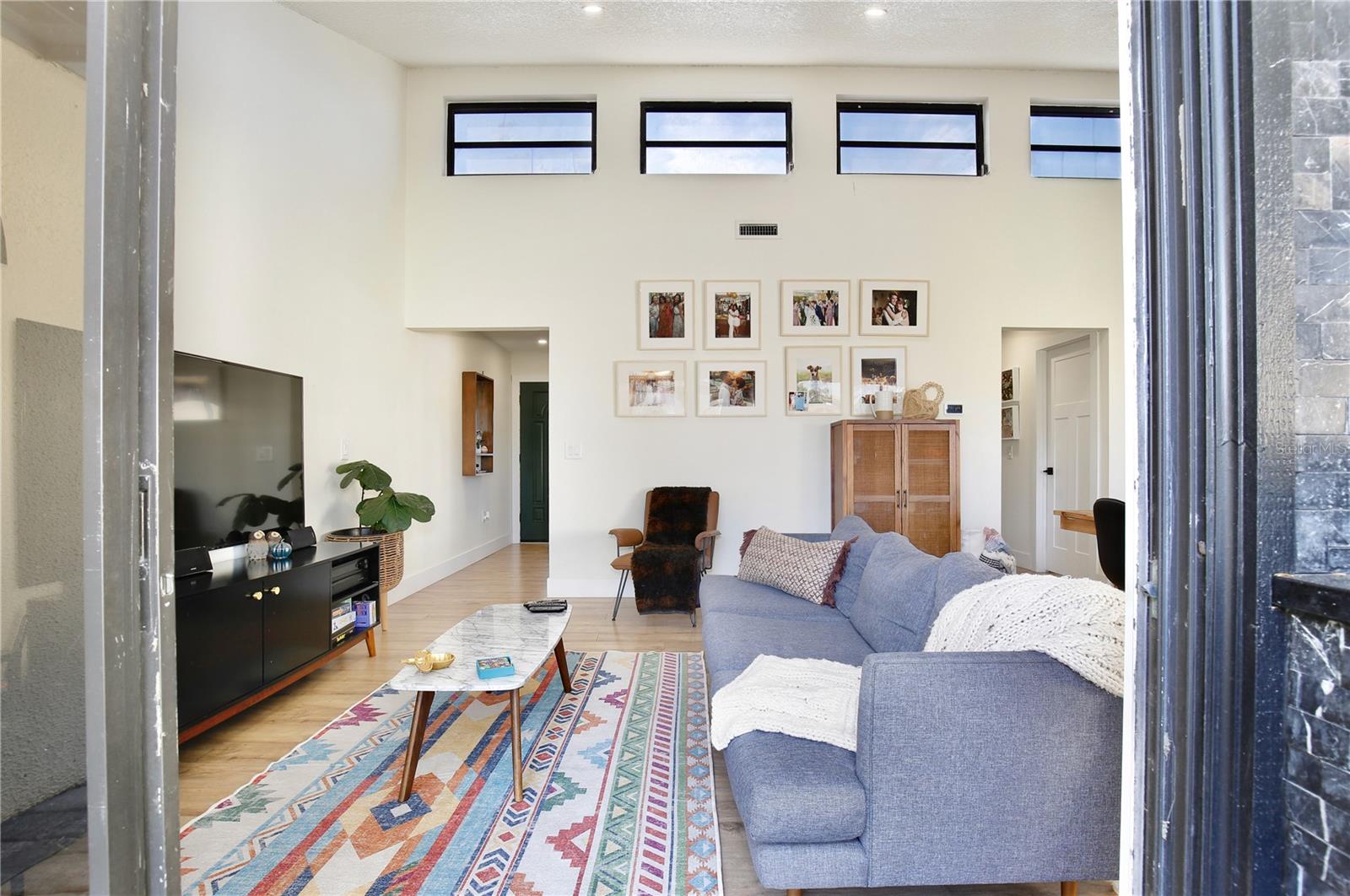 WINDWARD SQUARE SEC 1 - Residential Lease