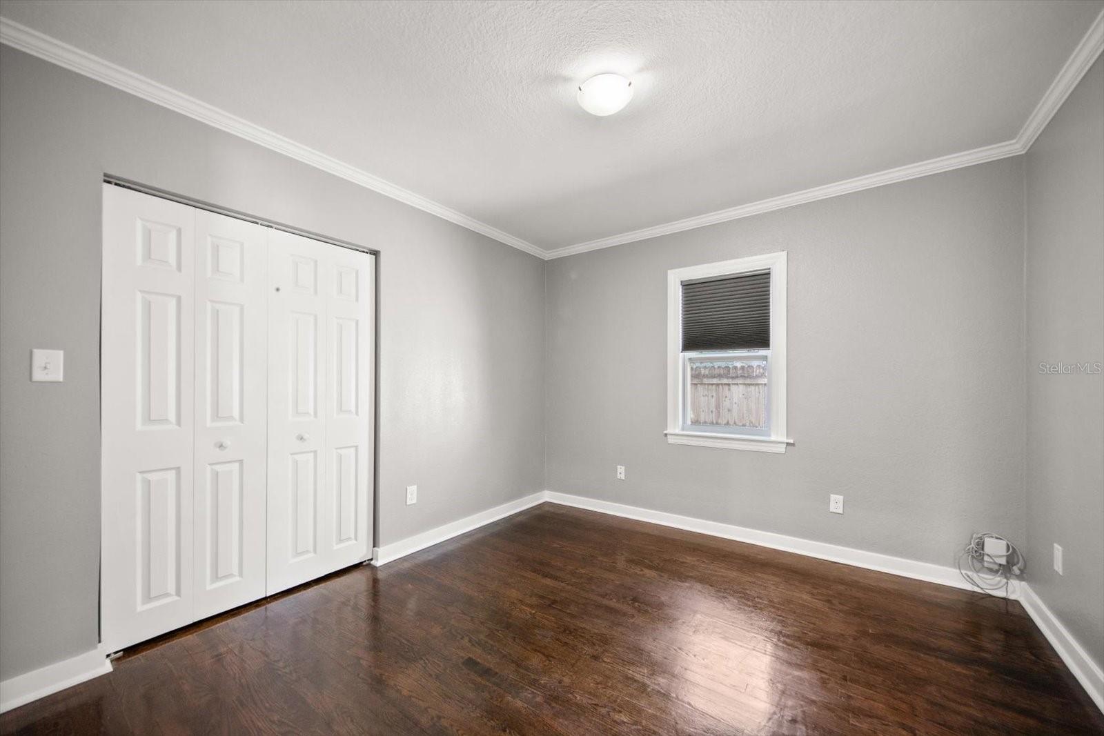 SHADOW LAWN - Residential