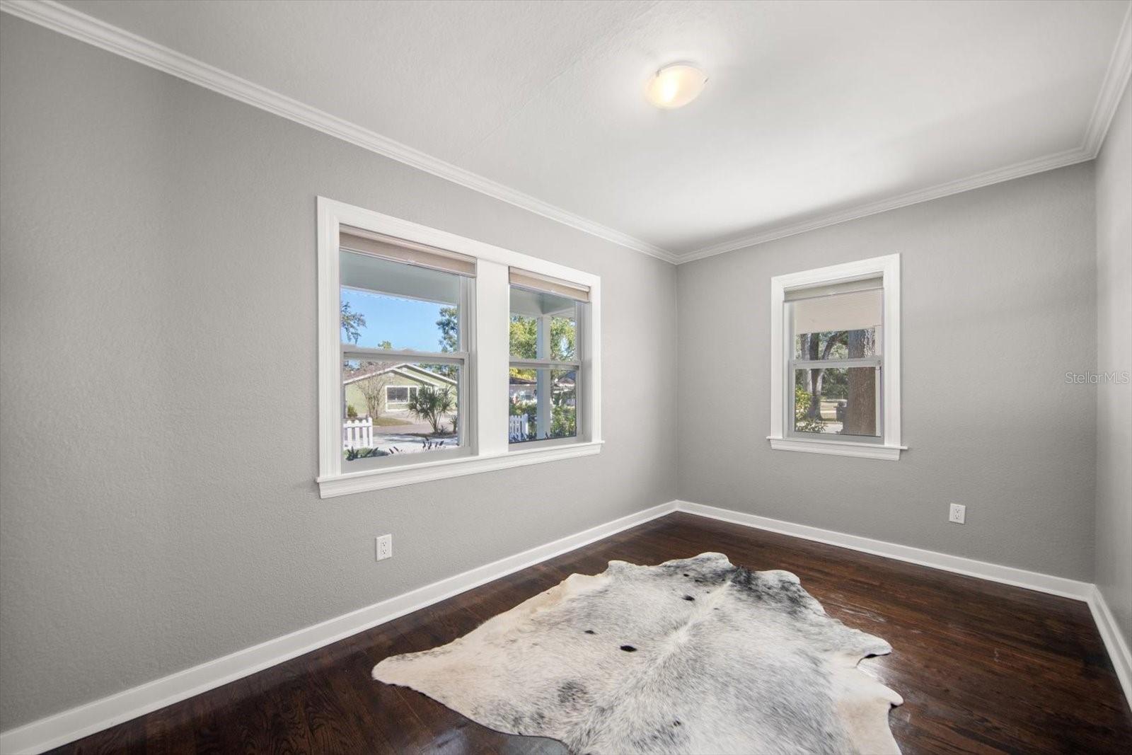 SHADOW LAWN - Residential