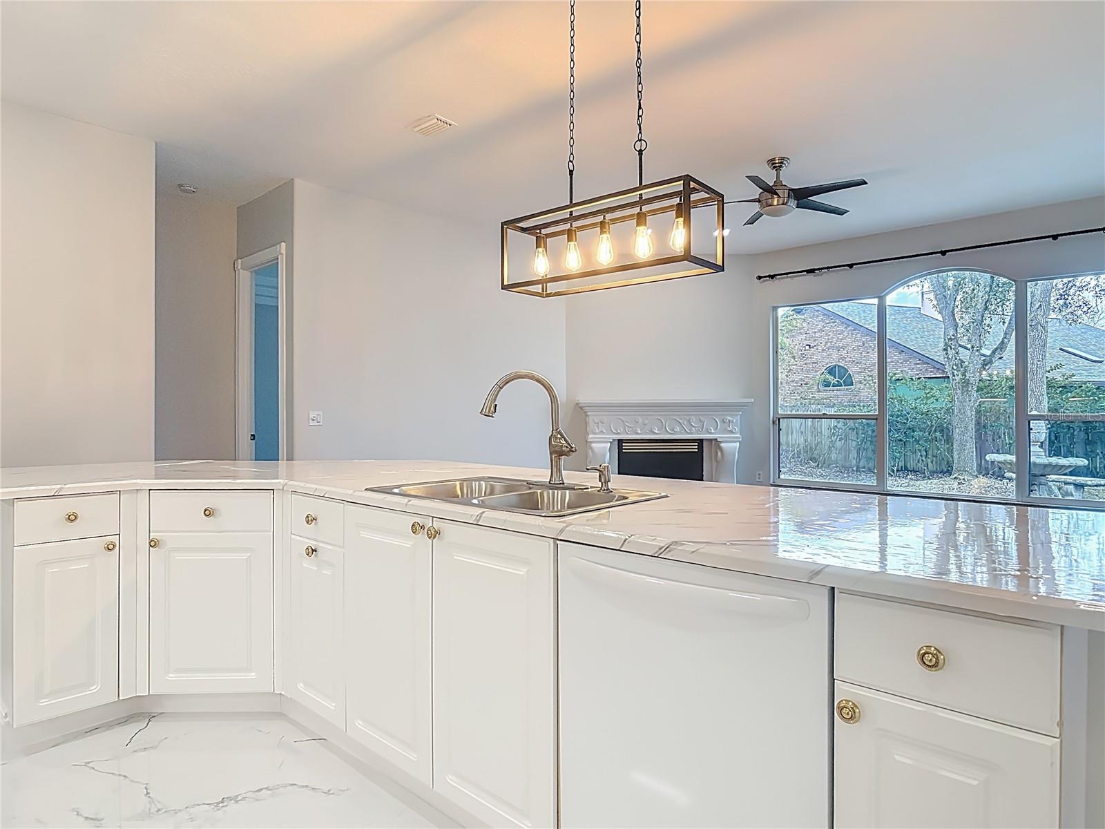 KINGS CROSSING PH 01A - Residential Lease