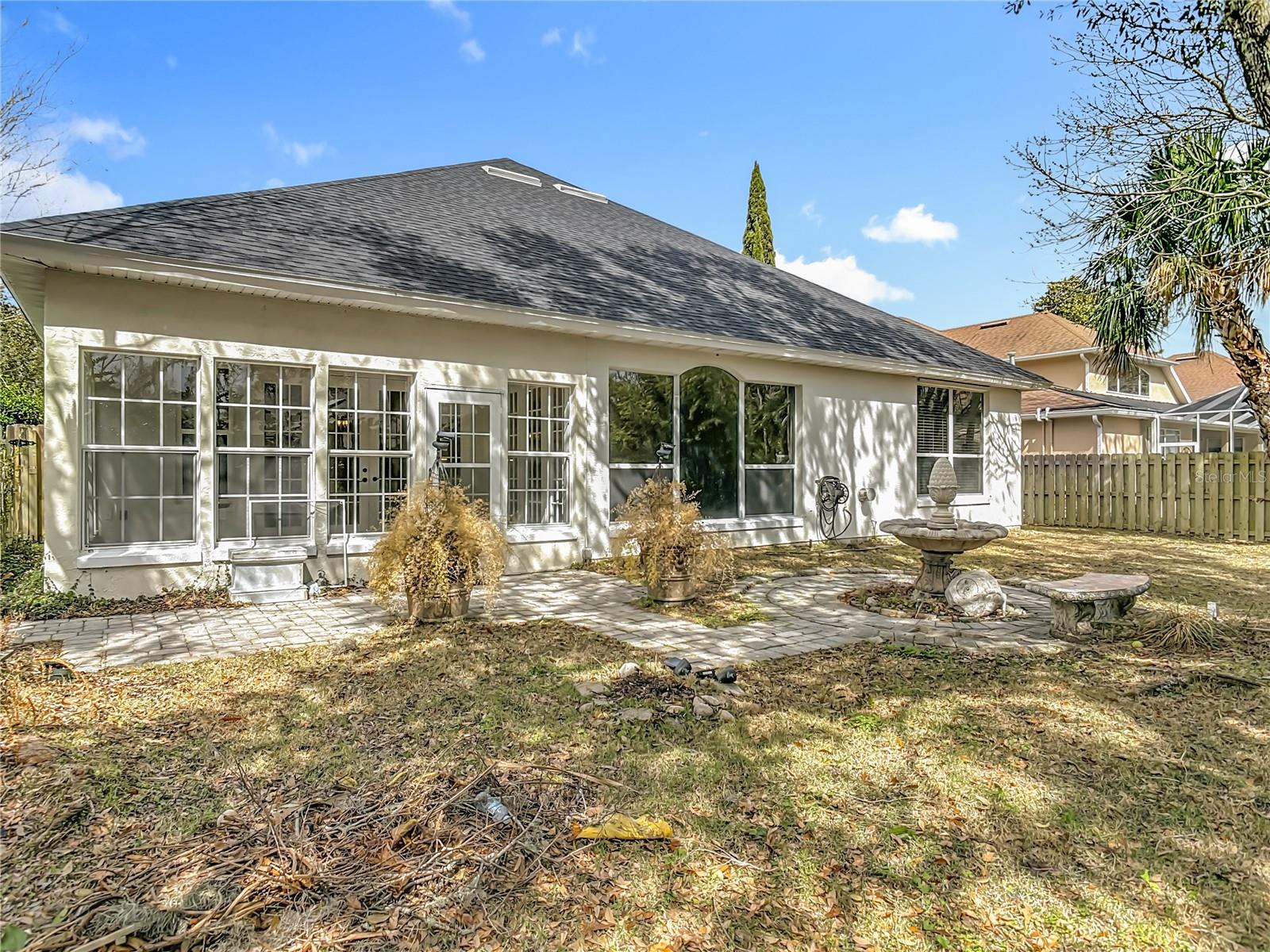 KINGS CROSSING PH 01A - Residential Lease