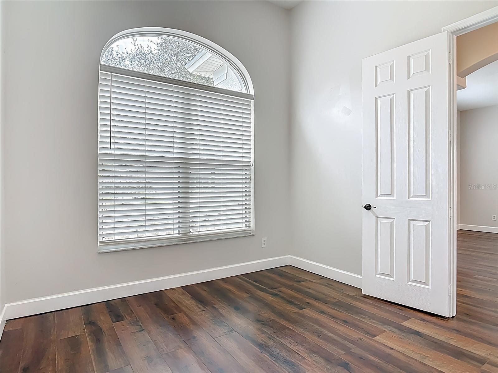 KINGS CROSSING PH 01A - Residential Lease