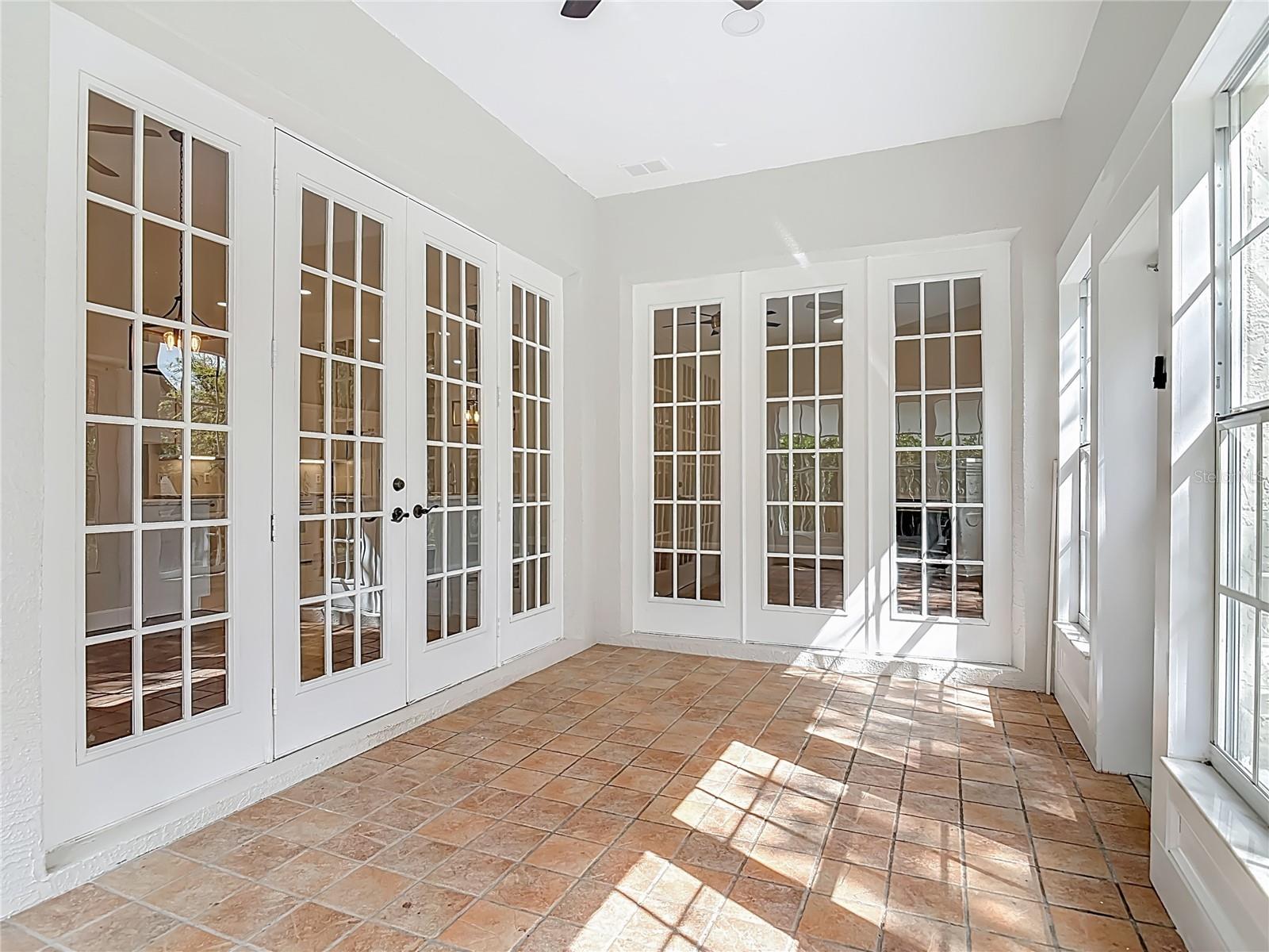 KINGS CROSSING PH 01A - Residential Lease