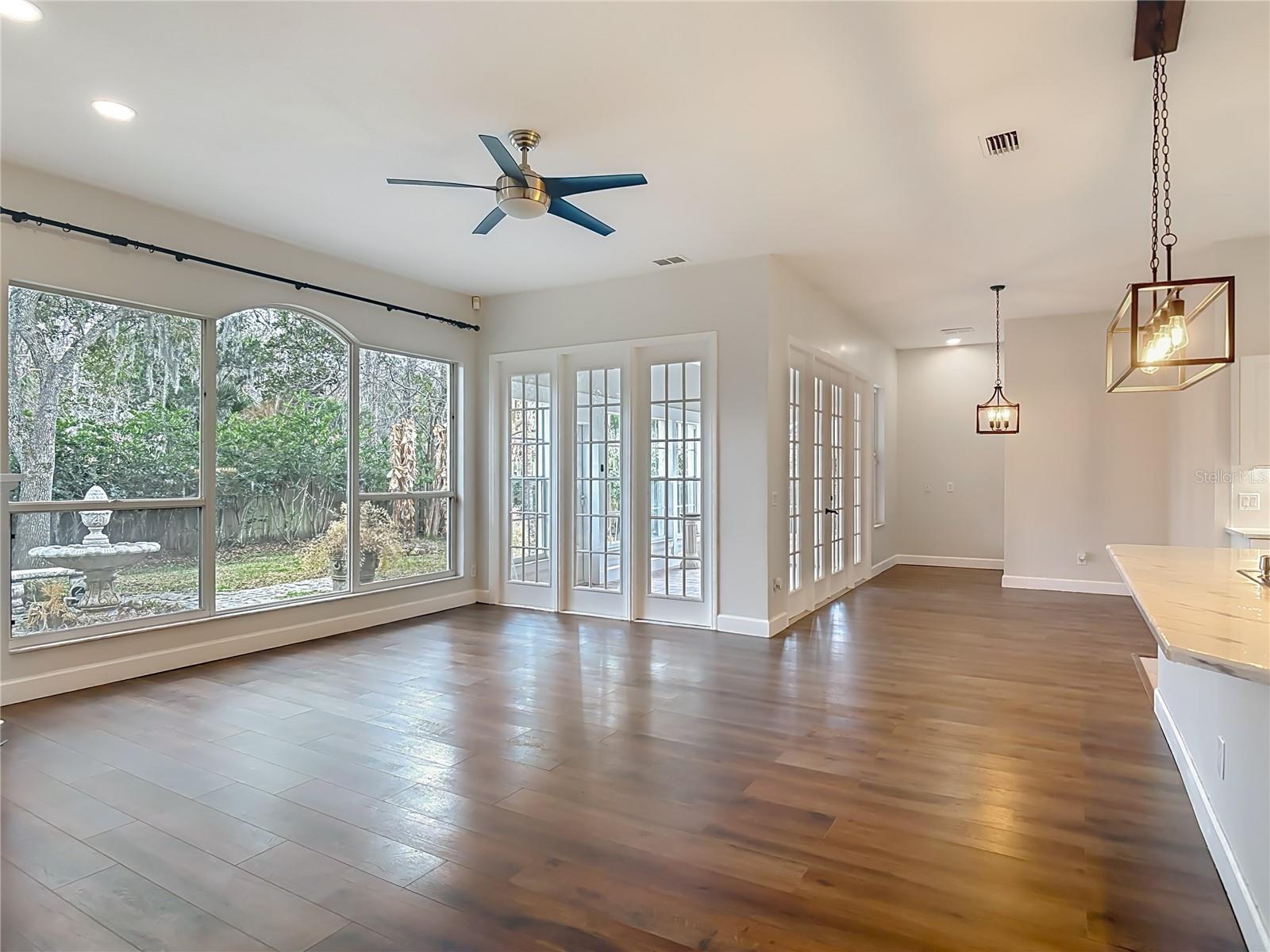 KINGS CROSSING PH 01A - Residential Lease