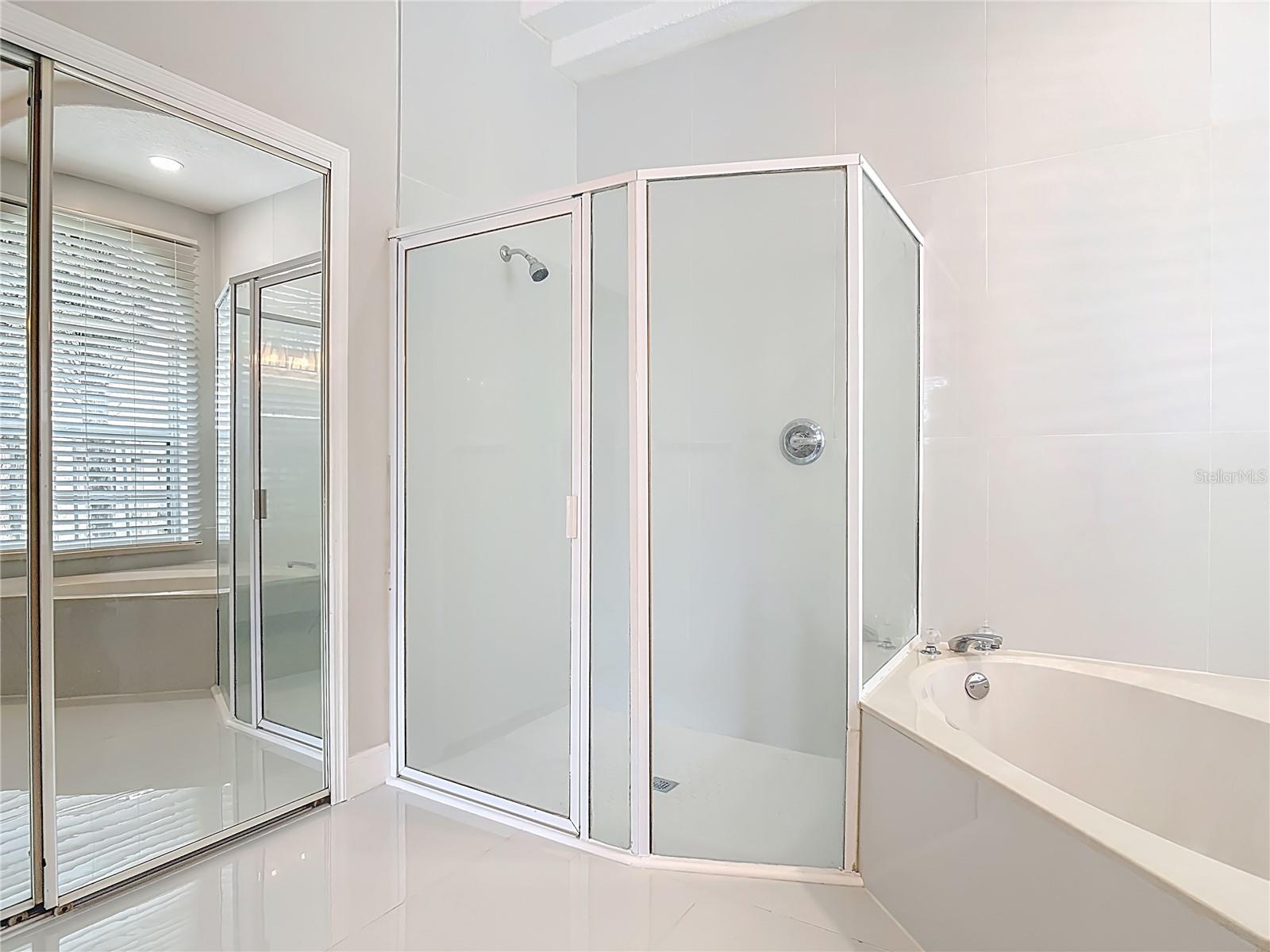 KINGS CROSSING PH 01A - Residential Lease