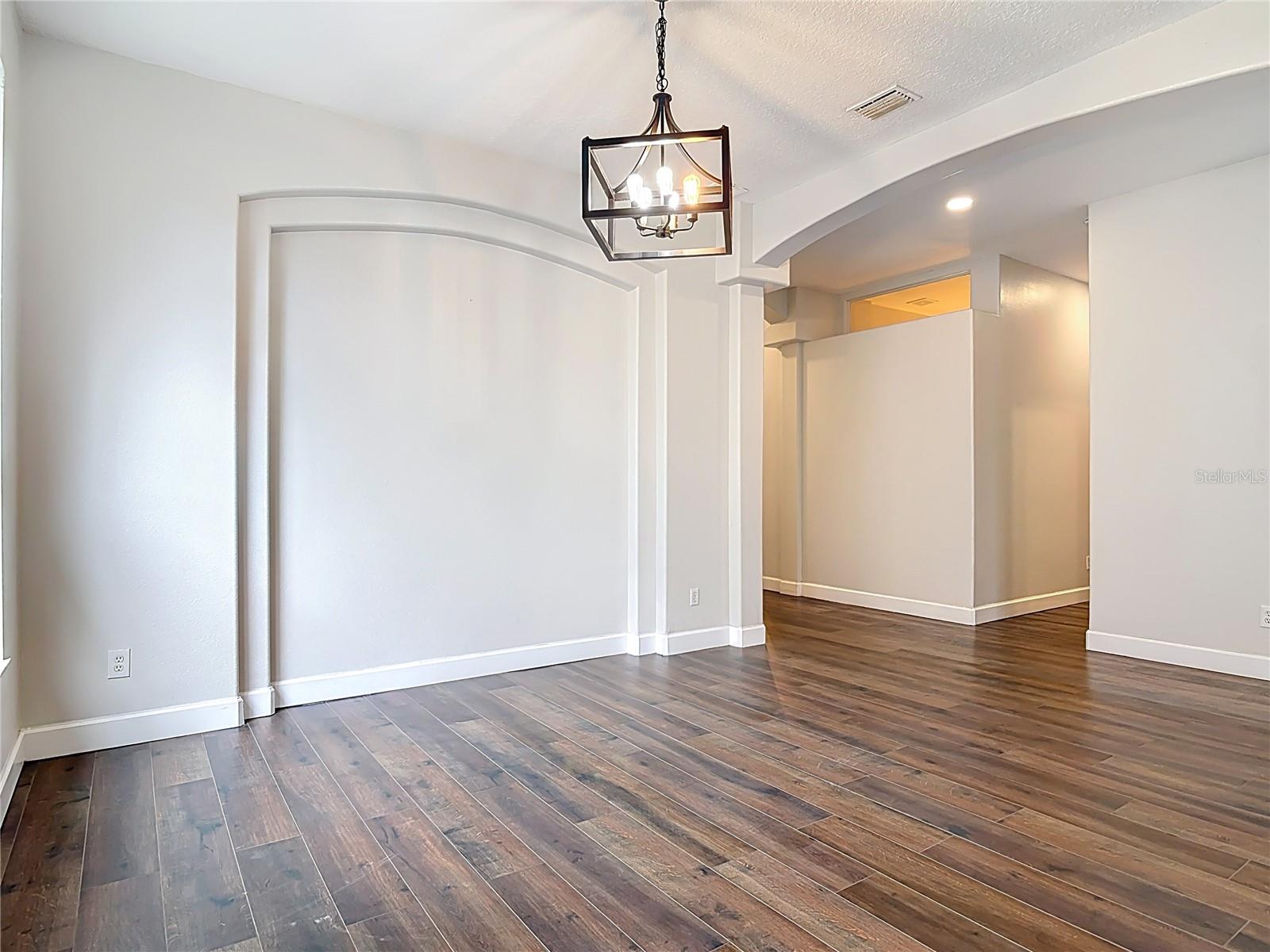 KINGS CROSSING PH 01A - Residential Lease