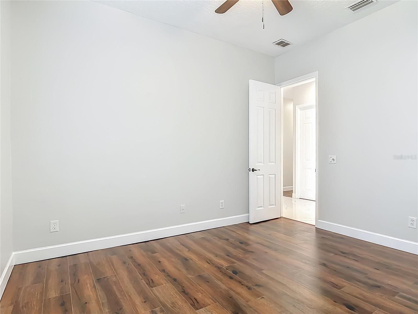 KINGS CROSSING PH 01A - Residential Lease