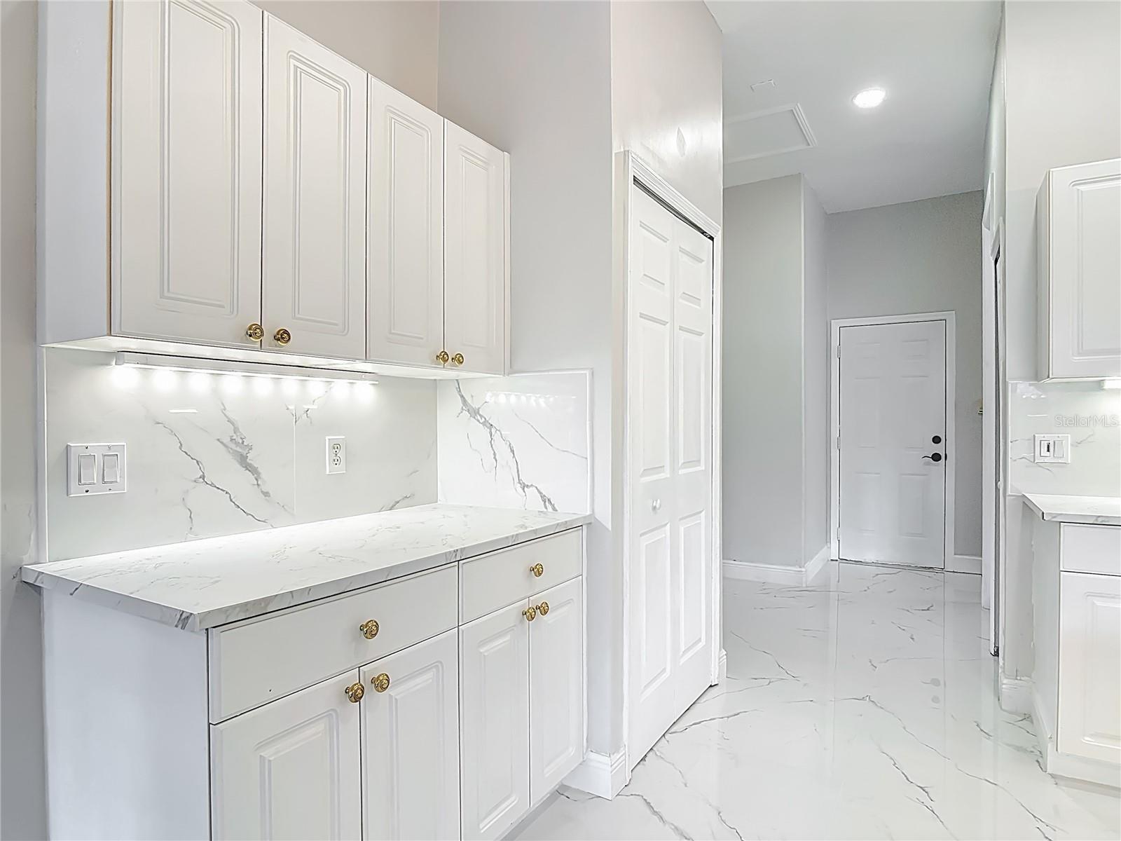 KINGS CROSSING PH 01A - Residential Lease