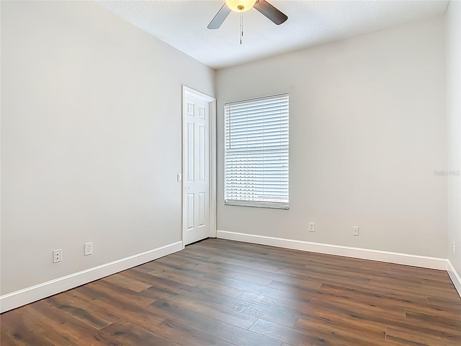 KINGS CROSSING PH 01A - Residential Lease