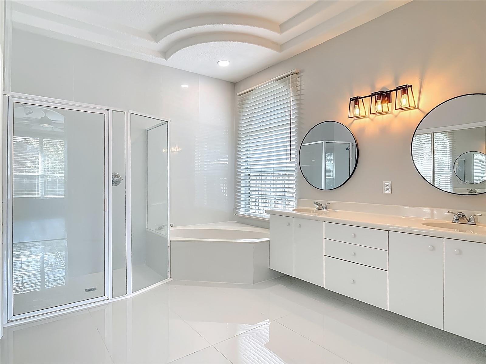 KINGS CROSSING PH 01A - Residential Lease