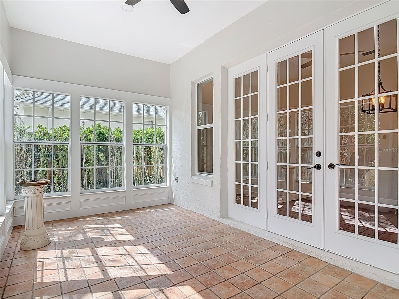 KINGS CROSSING PH 01A - Residential Lease