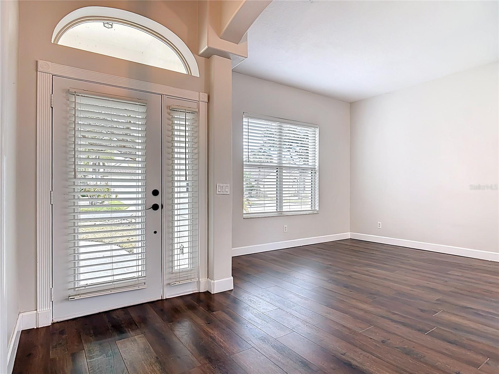 KINGS CROSSING PH 01A - Residential Lease