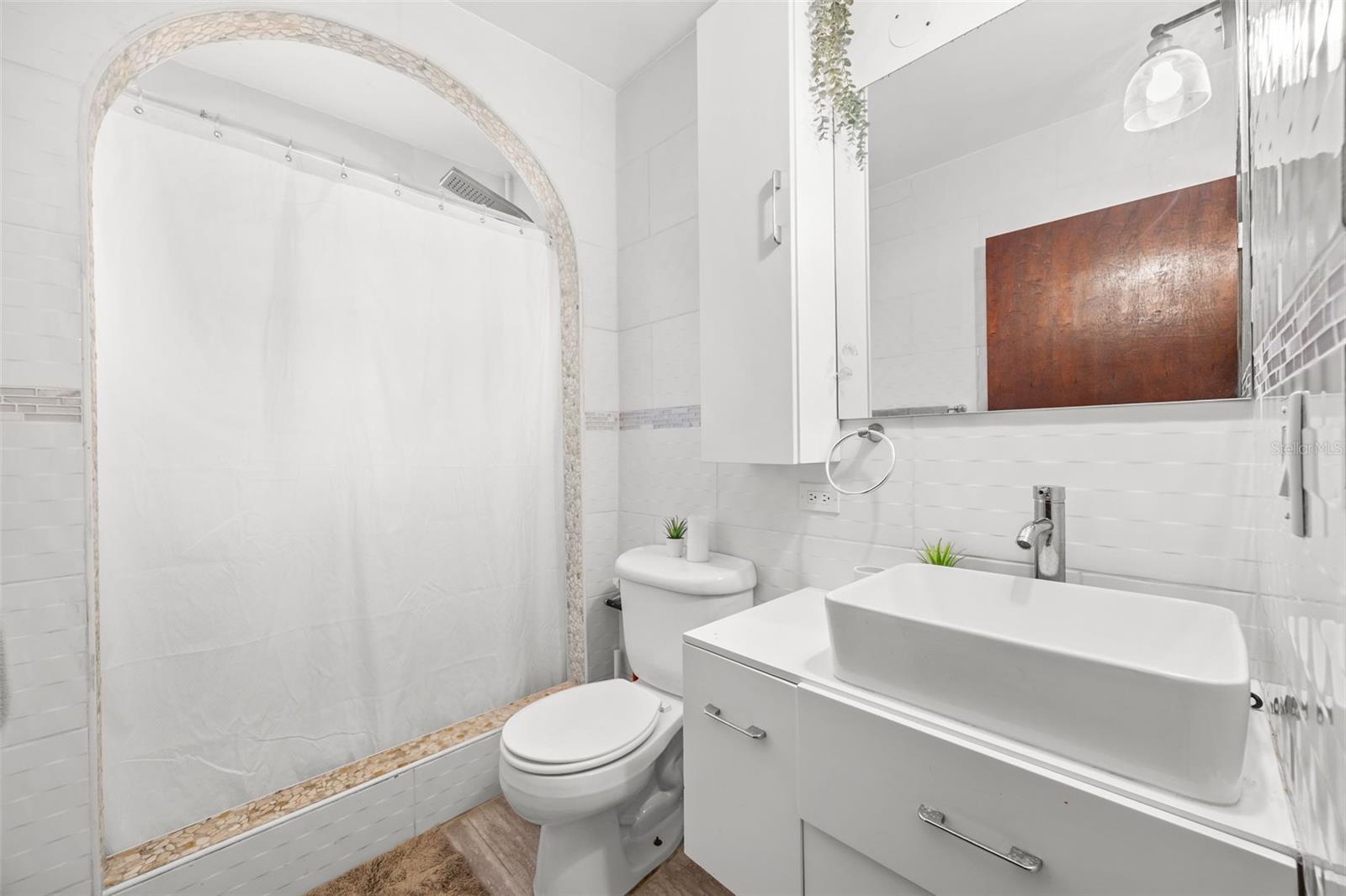 MAMEYAL - Residential