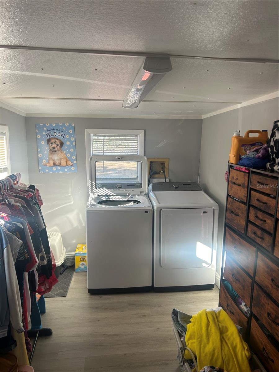 PARKWOOD ACRES - Residential