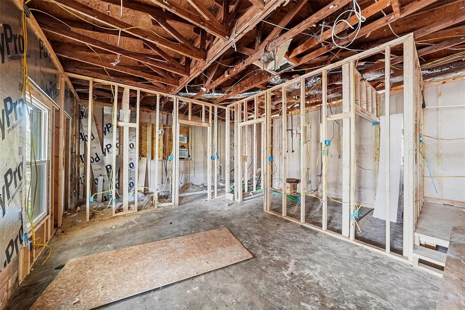 W1/2 OF W1/2 OF NE1/4 OF NE1/4 OR 425 PG 435 - Residential