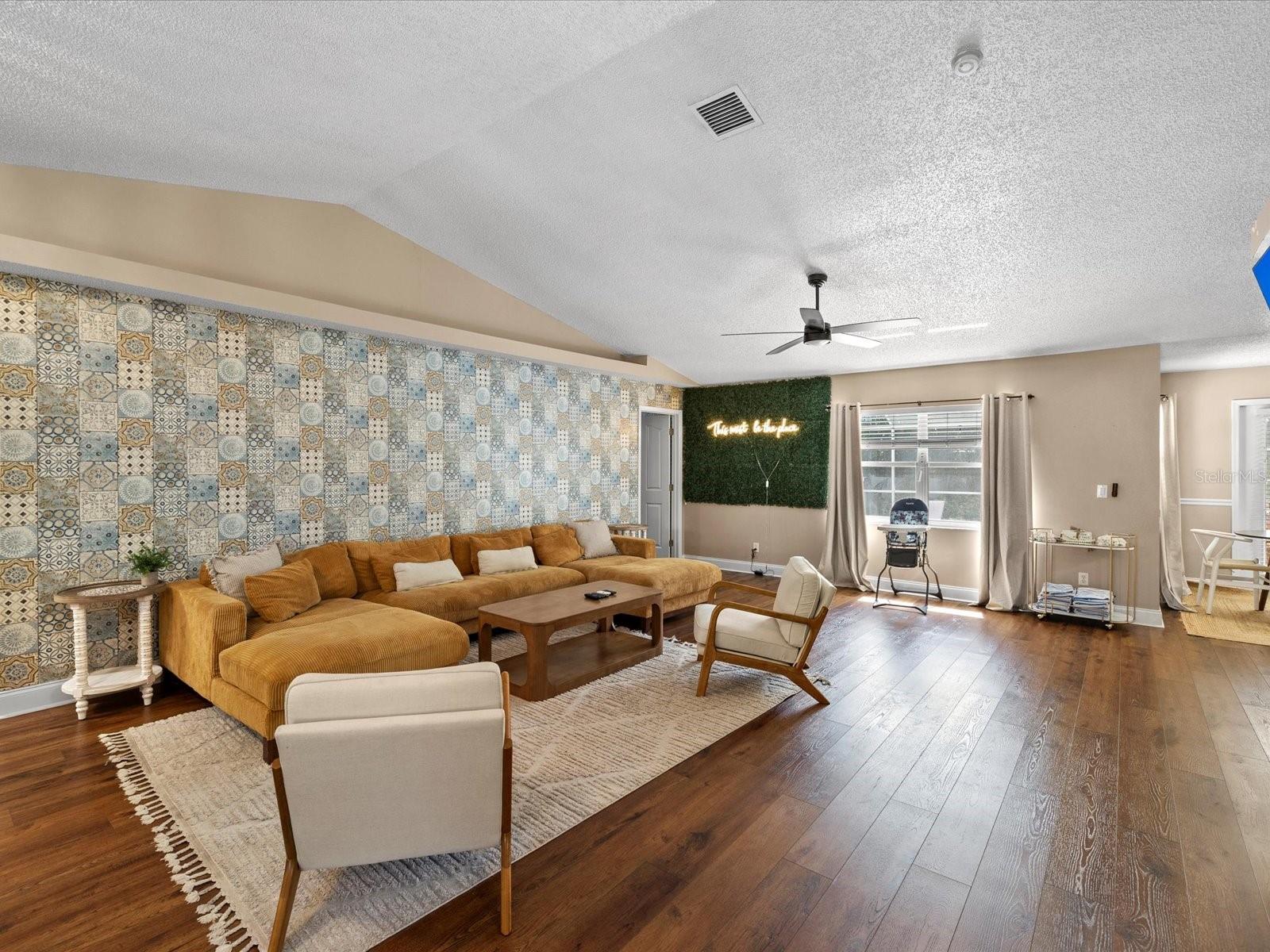 HARBOR VIEW 4 - Residential