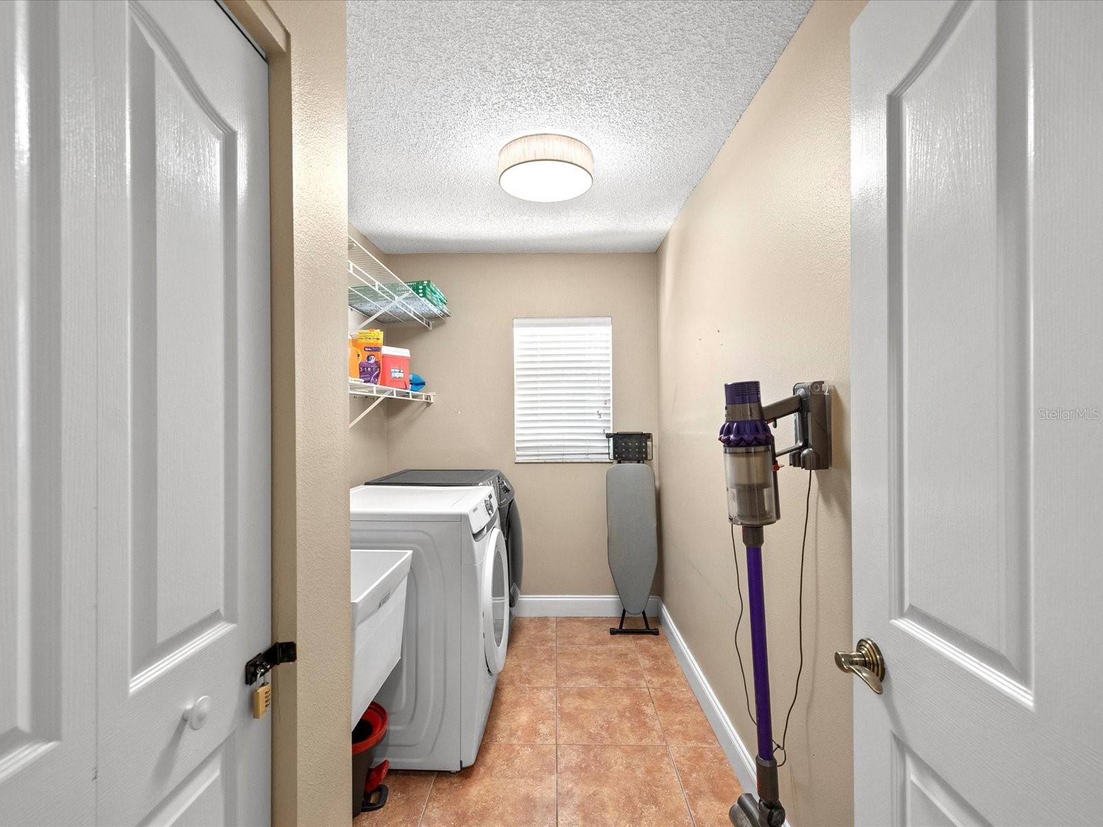 HARBOR VIEW 4 - Residential