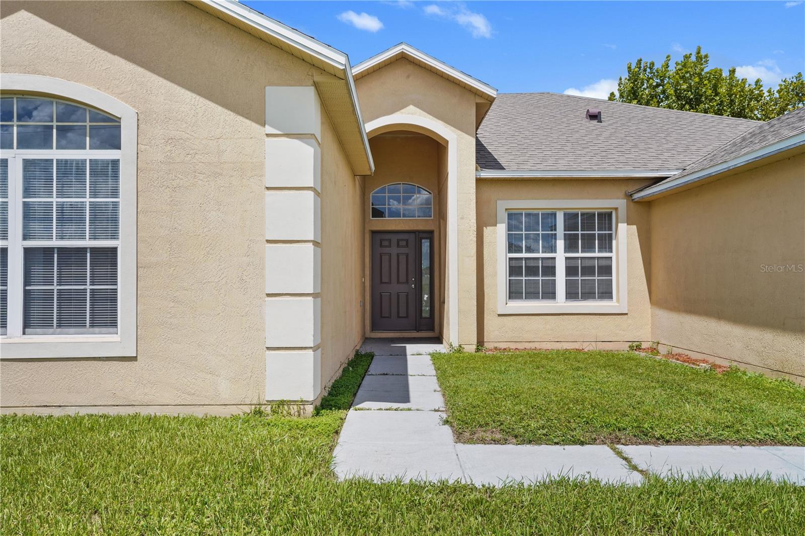 196 AURELIA COURT
