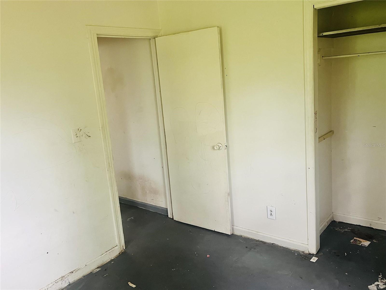 LINCOLN PLACE - Residential Lease