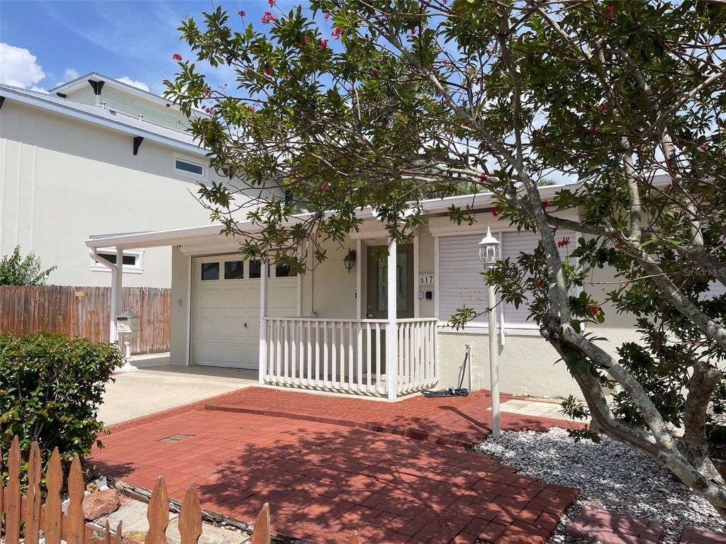 Photo of 617 W Olympia Avenue, Punta Gorda, FL 33950 (MLS # C7511077)