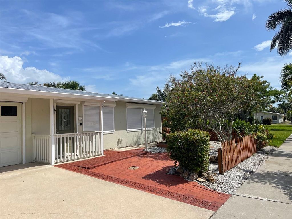 Photo of 617 W Olympia Avenue, Punta Gorda, FL 33950 (MLS # C7511077)