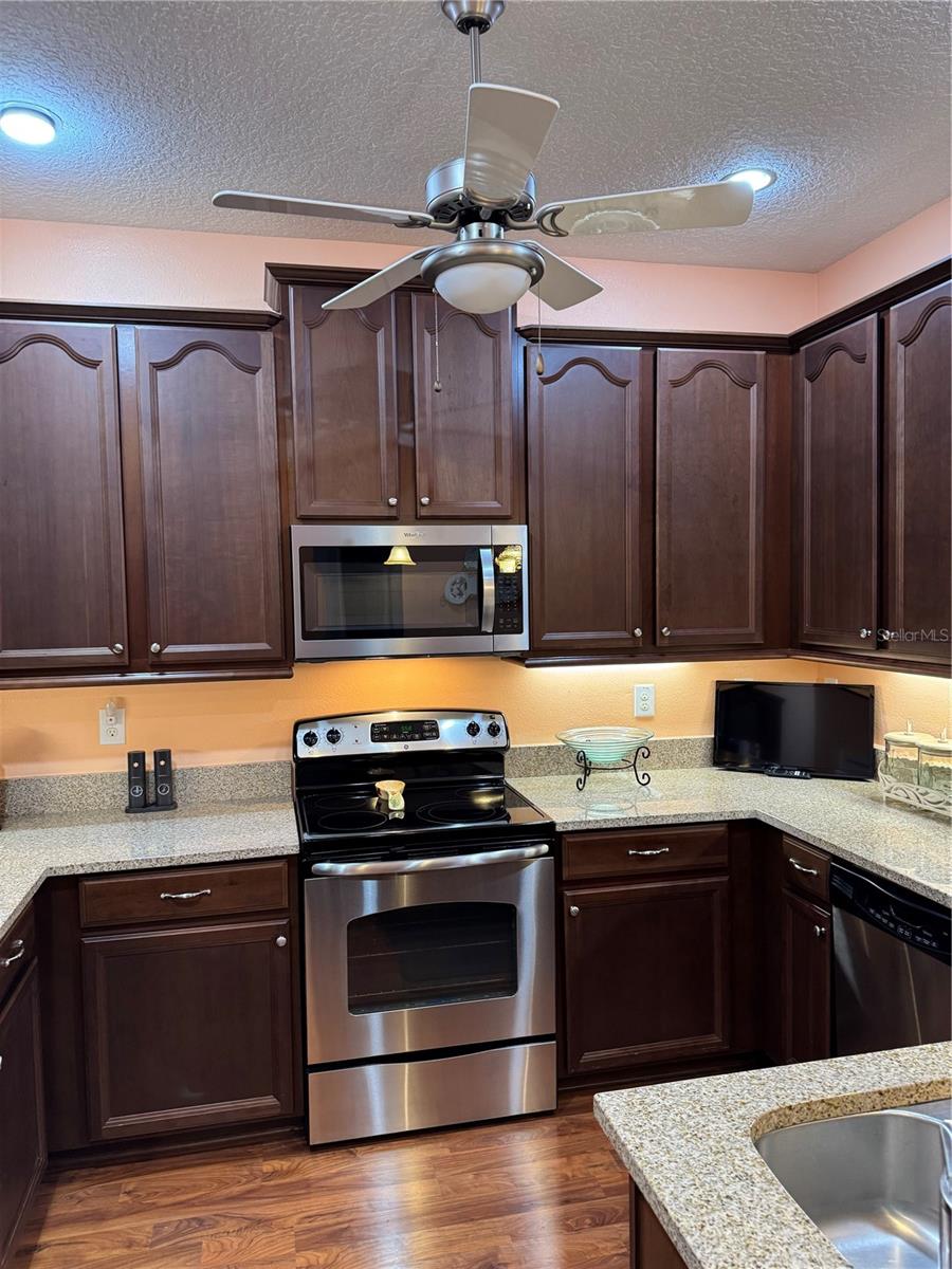 LAKE MARY LANDINGS - Residential