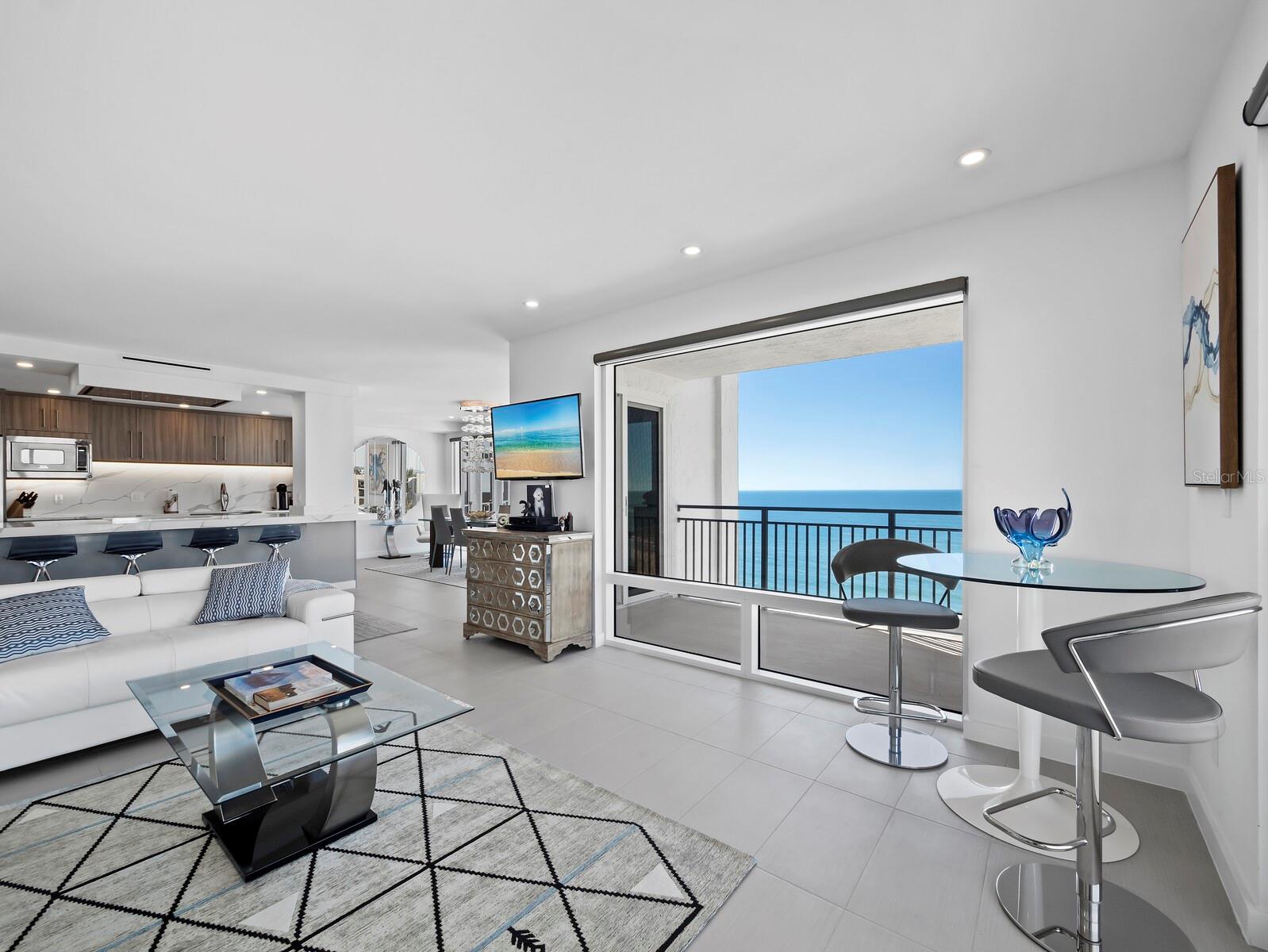 ISLANDS WEST - Residential