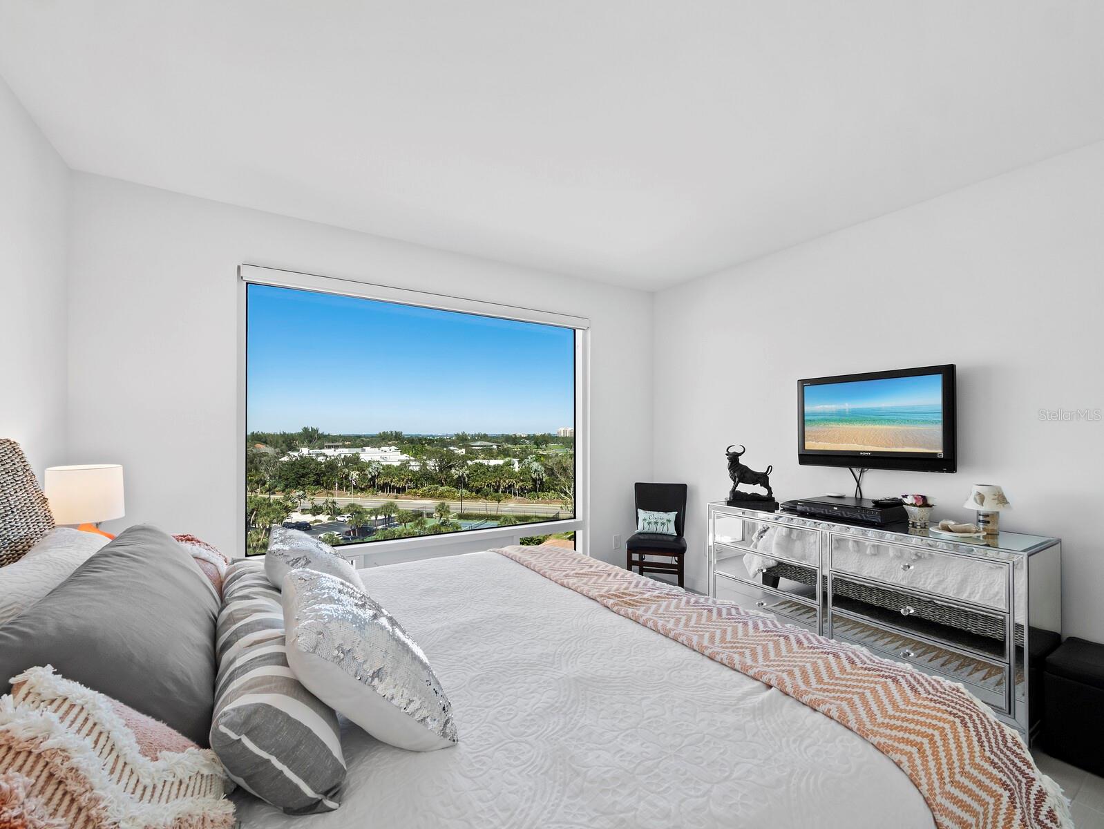 ISLANDS WEST - Residential