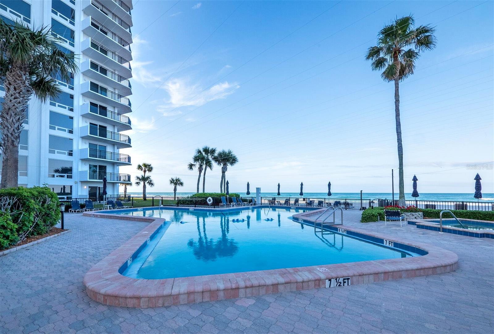 ISLANDS WEST - Residential