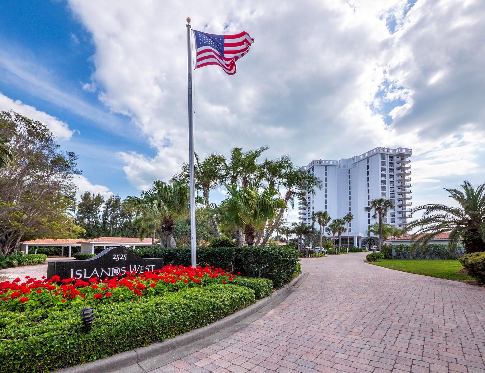 ISLANDS WEST - Residential